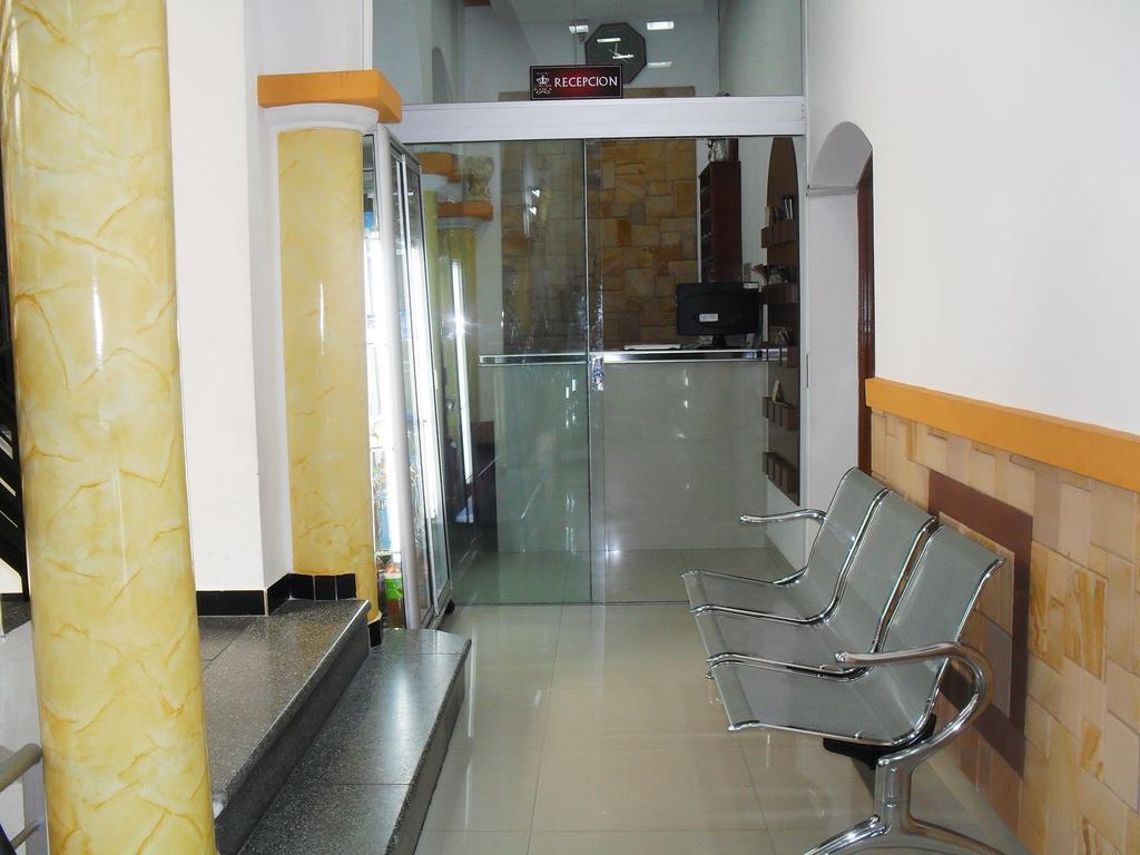 Hostal Corona Blanca Sucre Bagian luar foto