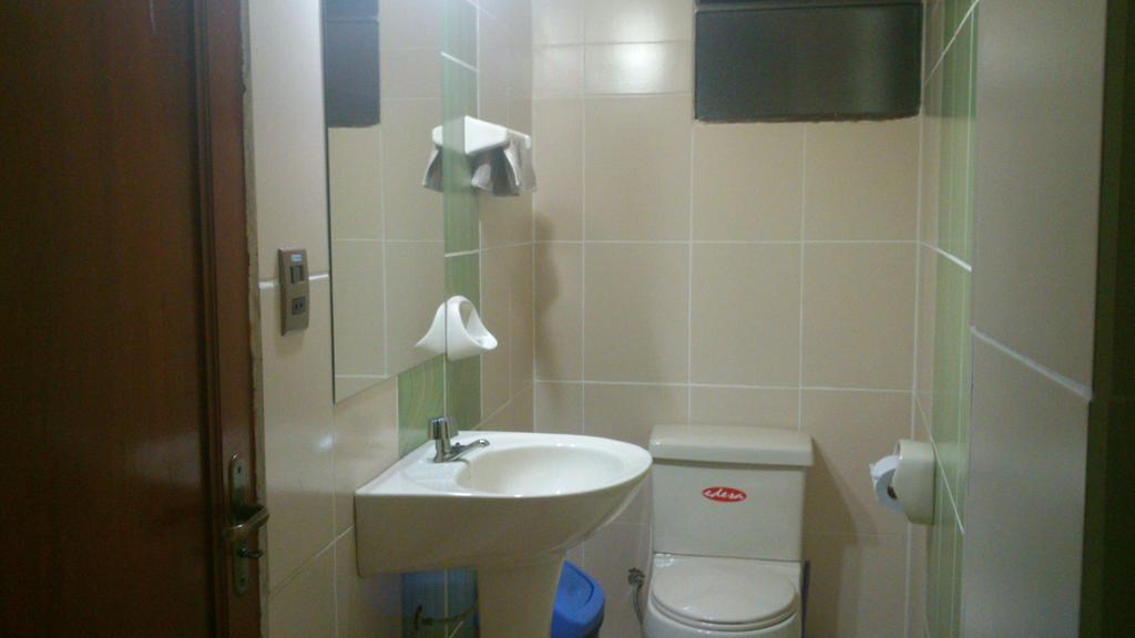 Hostal Corona Blanca Sucre Bagian luar foto